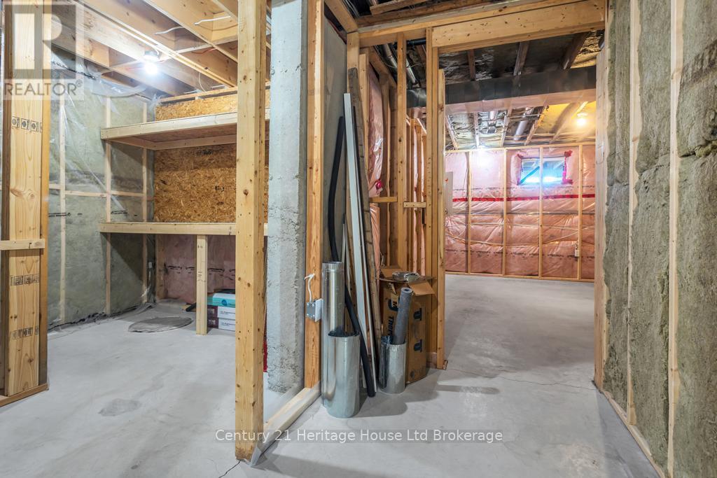 25 Baker Street, Norfolk, Ontario  N0E 2A0 - Photo 32 - X13050834