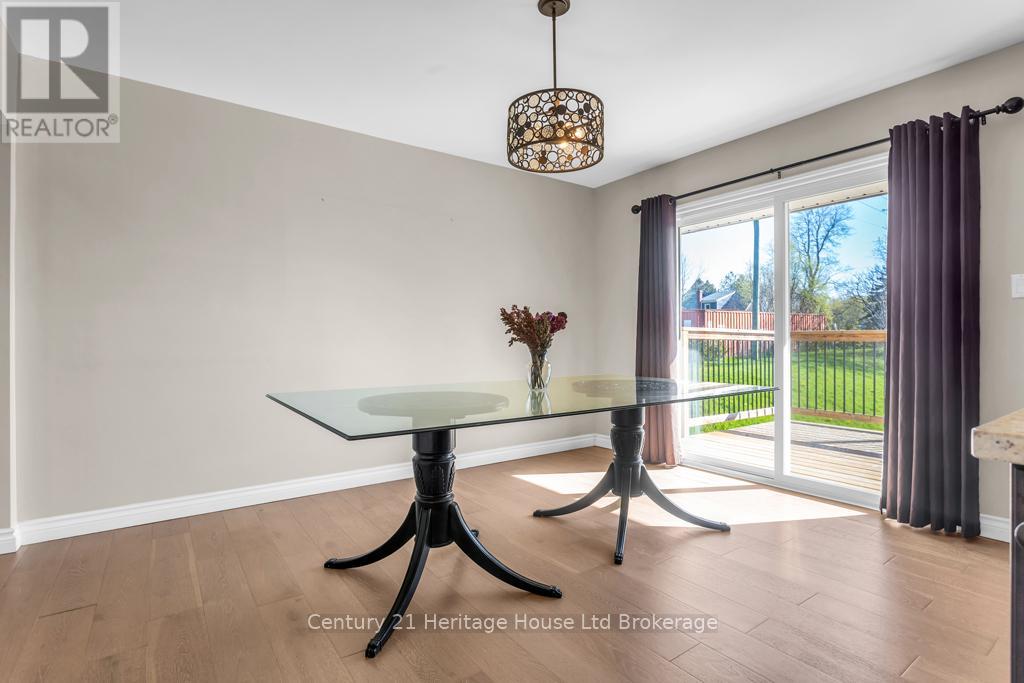 25 Baker Street, Norfolk, Ontario  N0E 2A0 - Photo 8 - X13050834