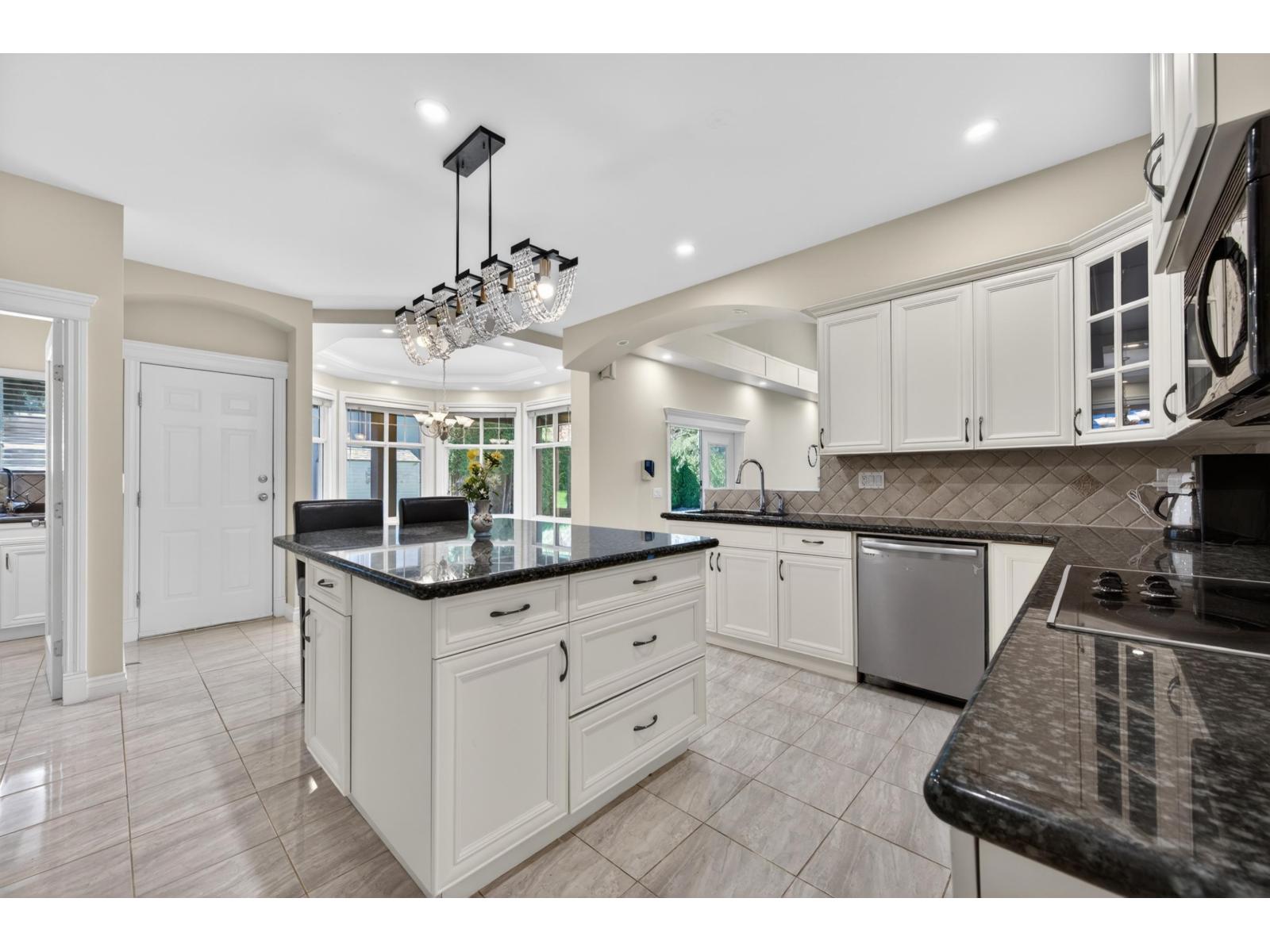 2142 139a Street, Surrey, British Columbia  V4A 9V4 - Photo 9 - R3114405