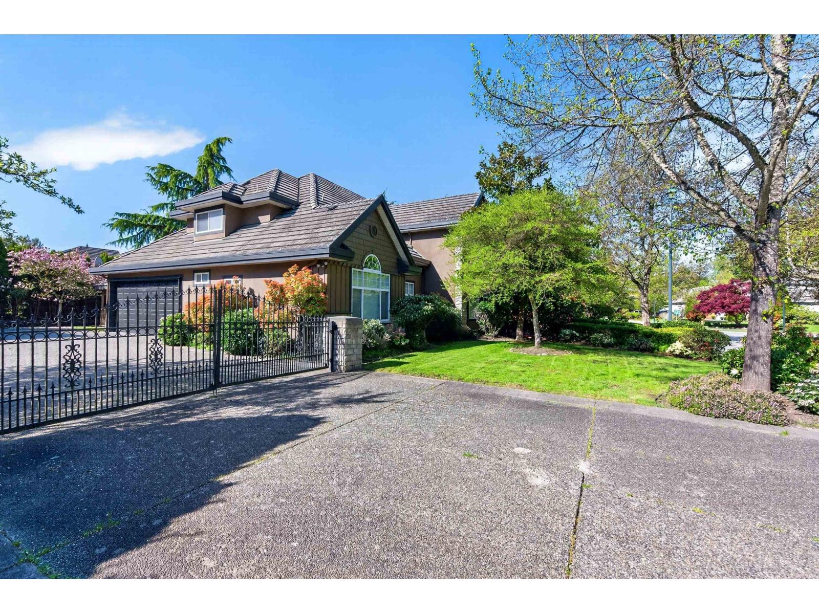 2142 139a Street, Surrey, British Columbia  V4A 9V4 - Photo 1 - R3114405