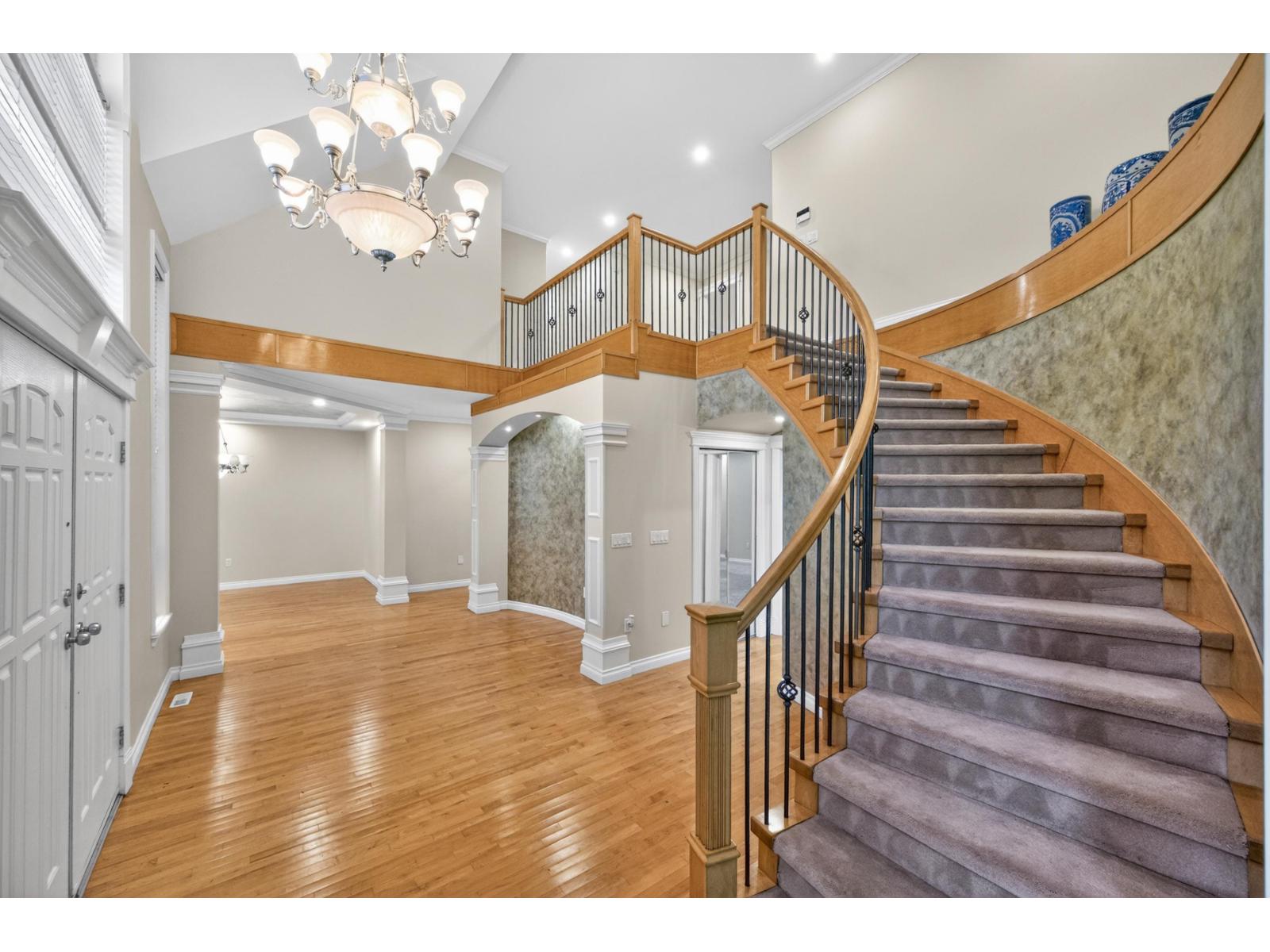 2142 139a Street, Surrey, British Columbia  V4A 9V4 - Photo 4 - R3114405