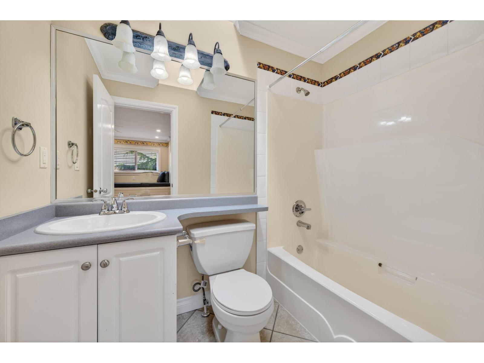 2142 139a Street, Surrey, British Columbia  V4A 9V4 - Photo 32 - R3114405