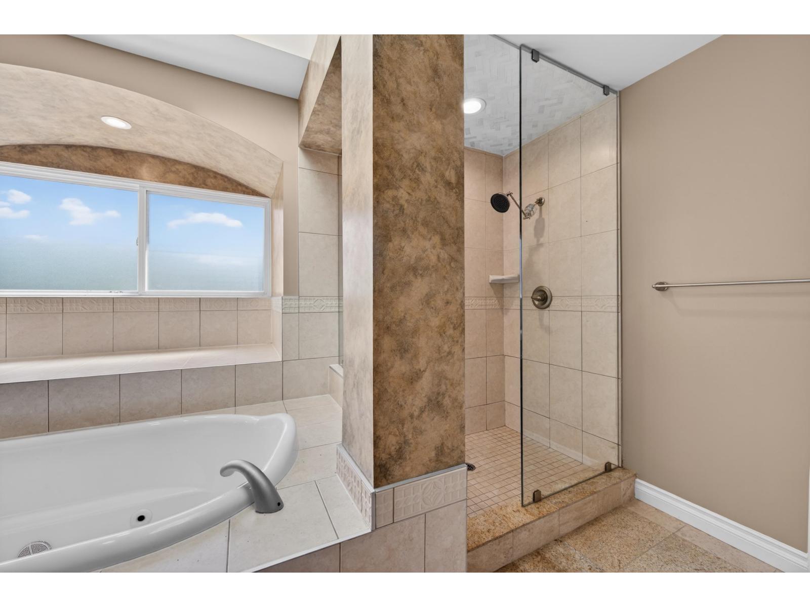 2142 139a Street, Surrey, British Columbia  V4A 9V4 - Photo 27 - R3114405