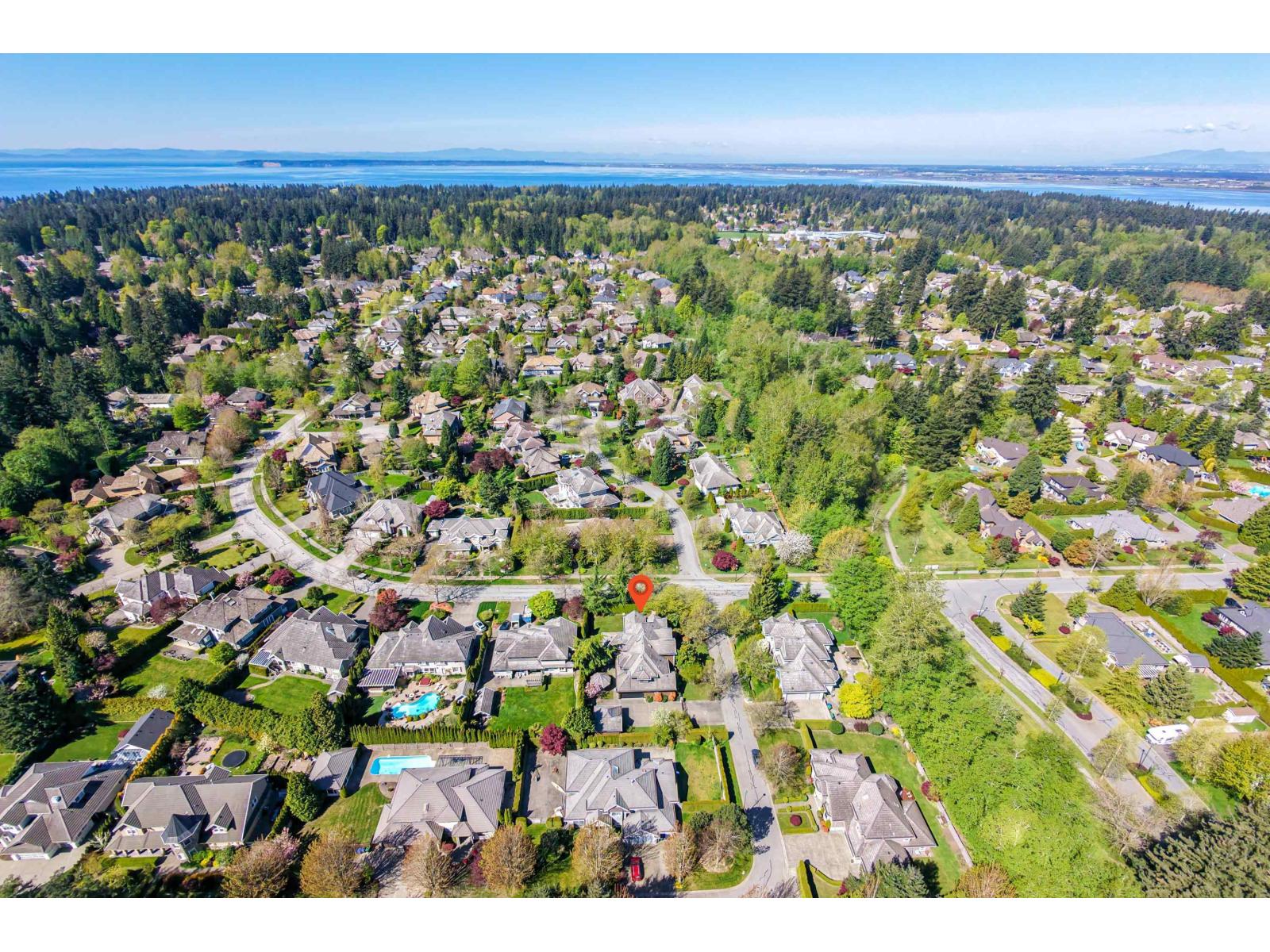 2142 139a Street, Surrey, British Columbia  V4A 9V4 - Photo 40 - R3114405