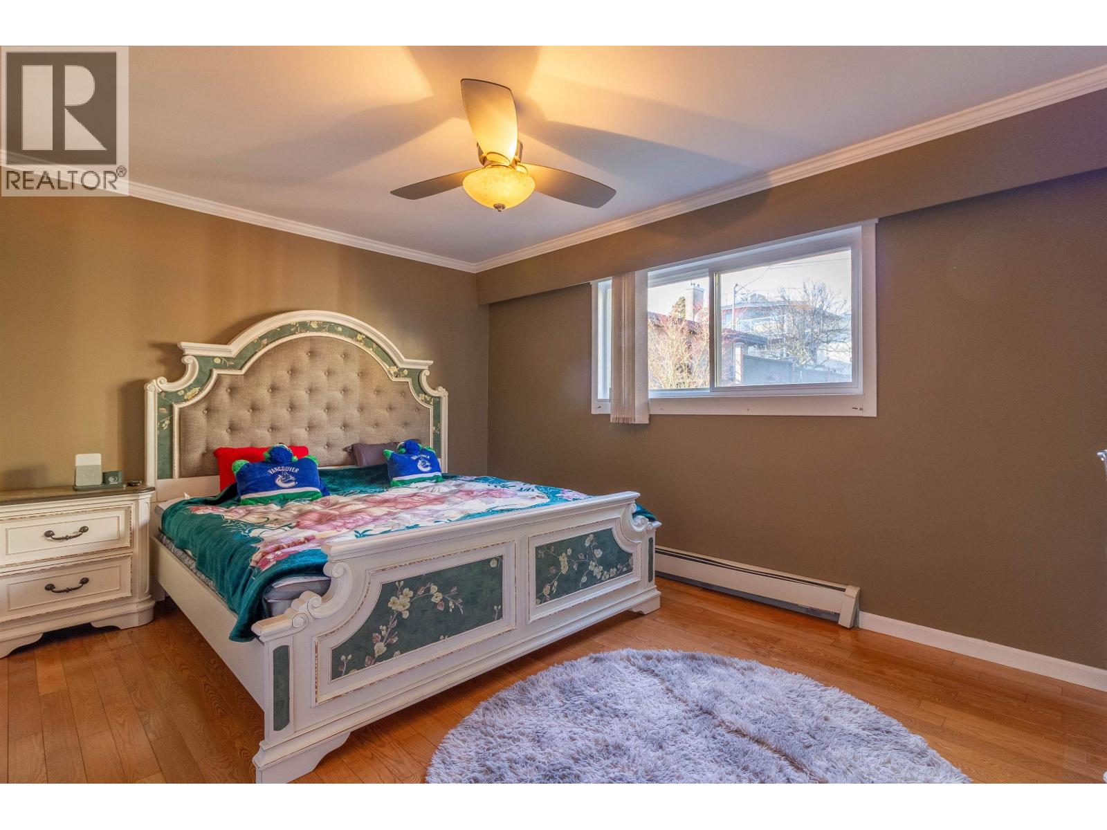 111 N Fell Avenue, Burnaby, British Columbia  V5B 1L3 - Photo 13 - R3075964