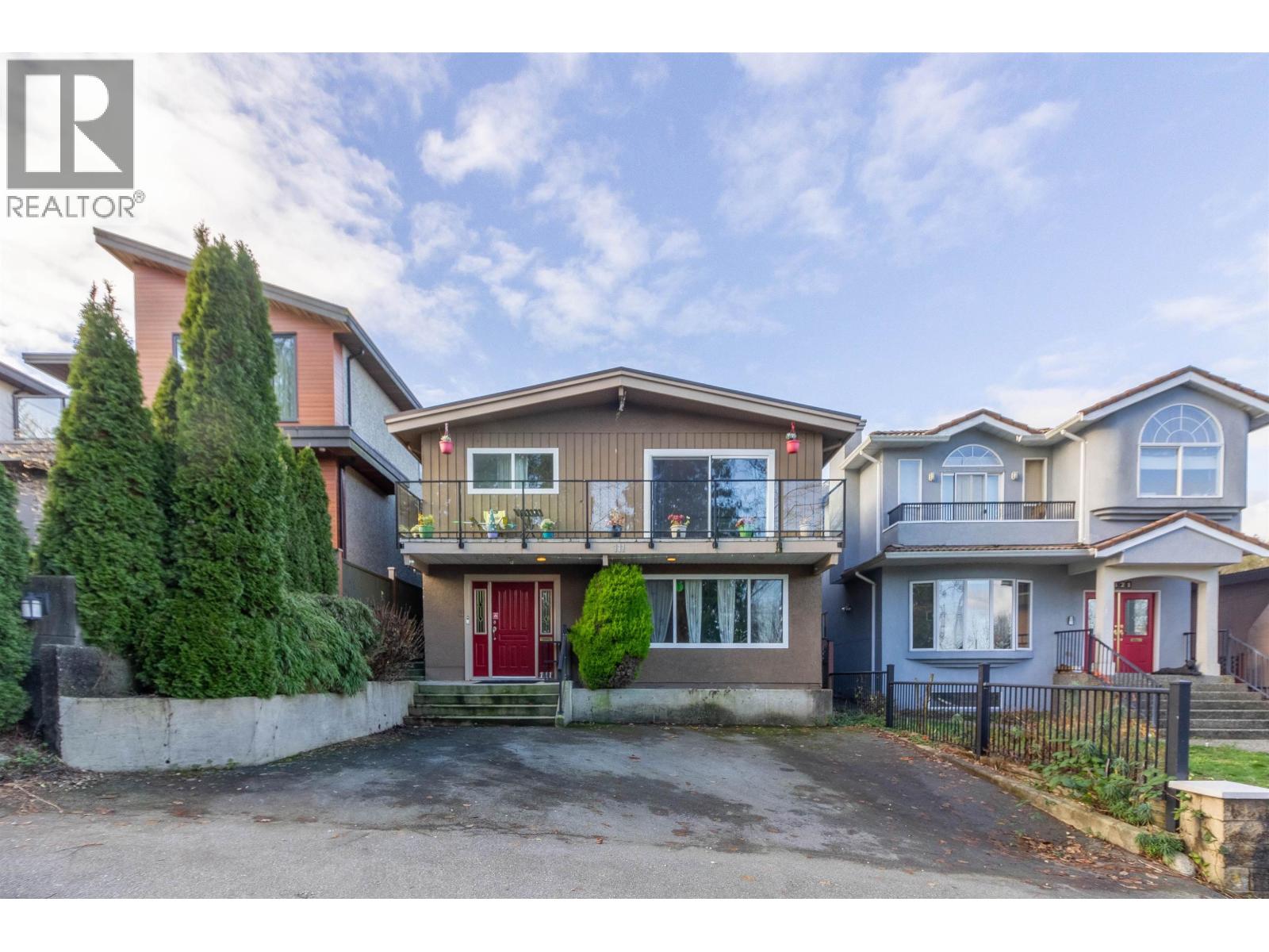 111 N Fell Avenue, Burnaby, British Columbia  V5B 1L3 - Photo 40 - R3075964