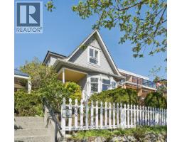 408 E 2ND STREET, North Vancouver, British Columbia