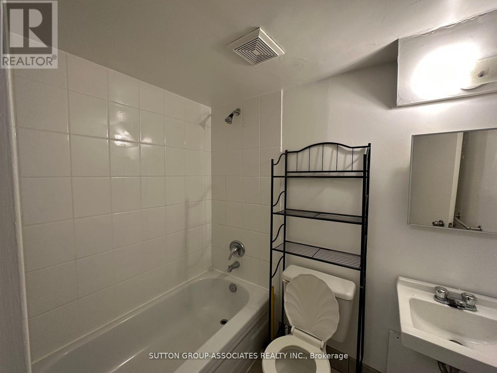 101 - 52 Metcalfe Street, Toronto, Ontario  M4X 1R8 - Photo 9 - C13050822