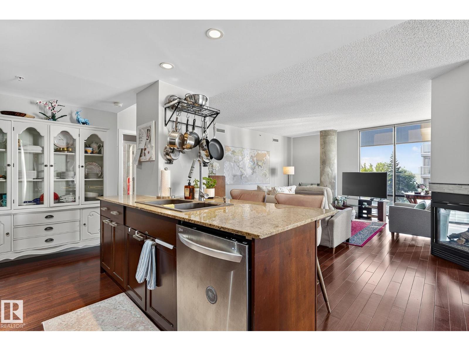 #401 10028 119 St Nw, Edmonton, Alberta  T5K 1Y8 - Photo 7 - E4484422