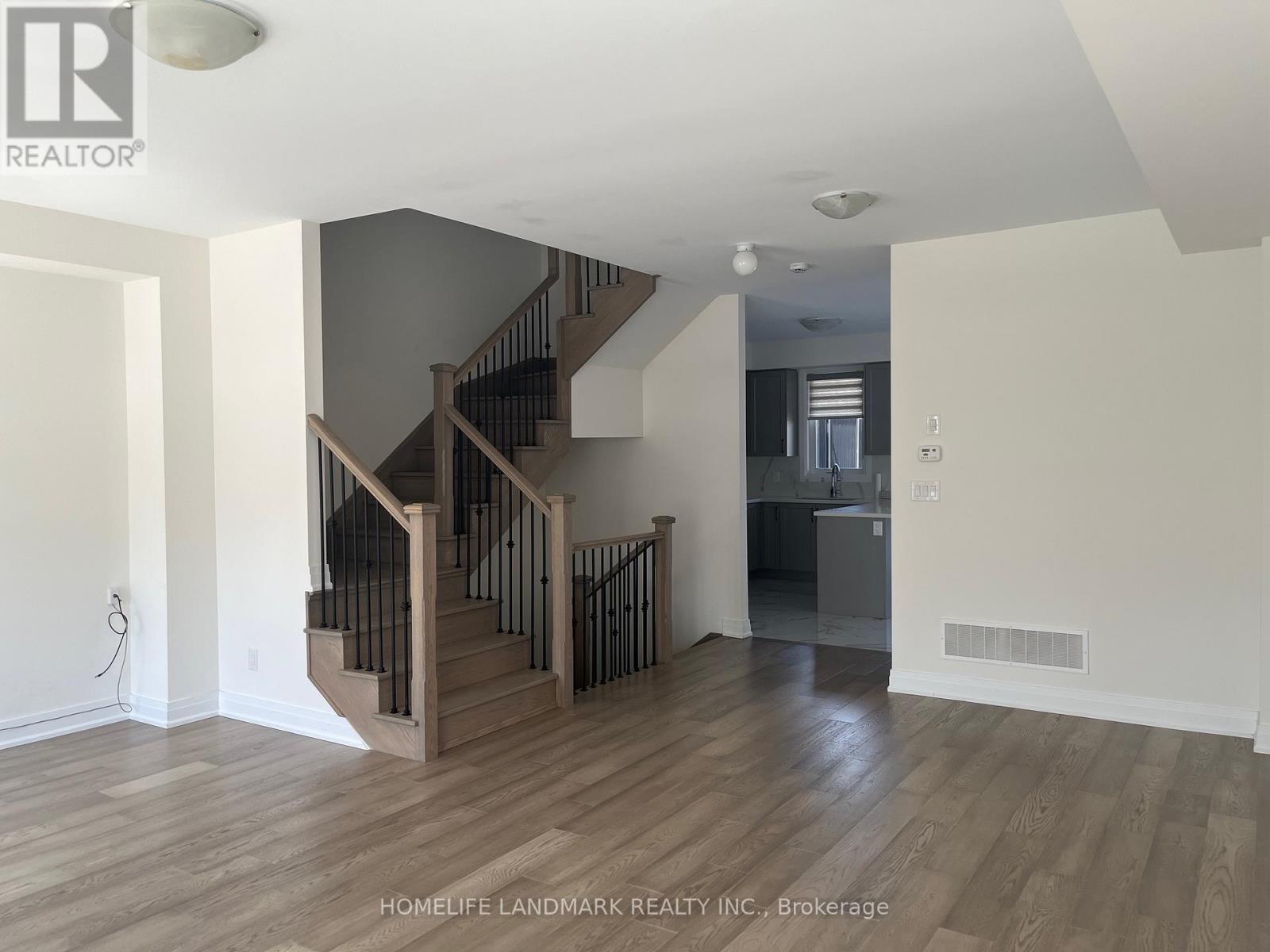 84 Robert Eaton Avenue, Markham, Ontario  L3S 3K5 - Photo 9 - N13045728