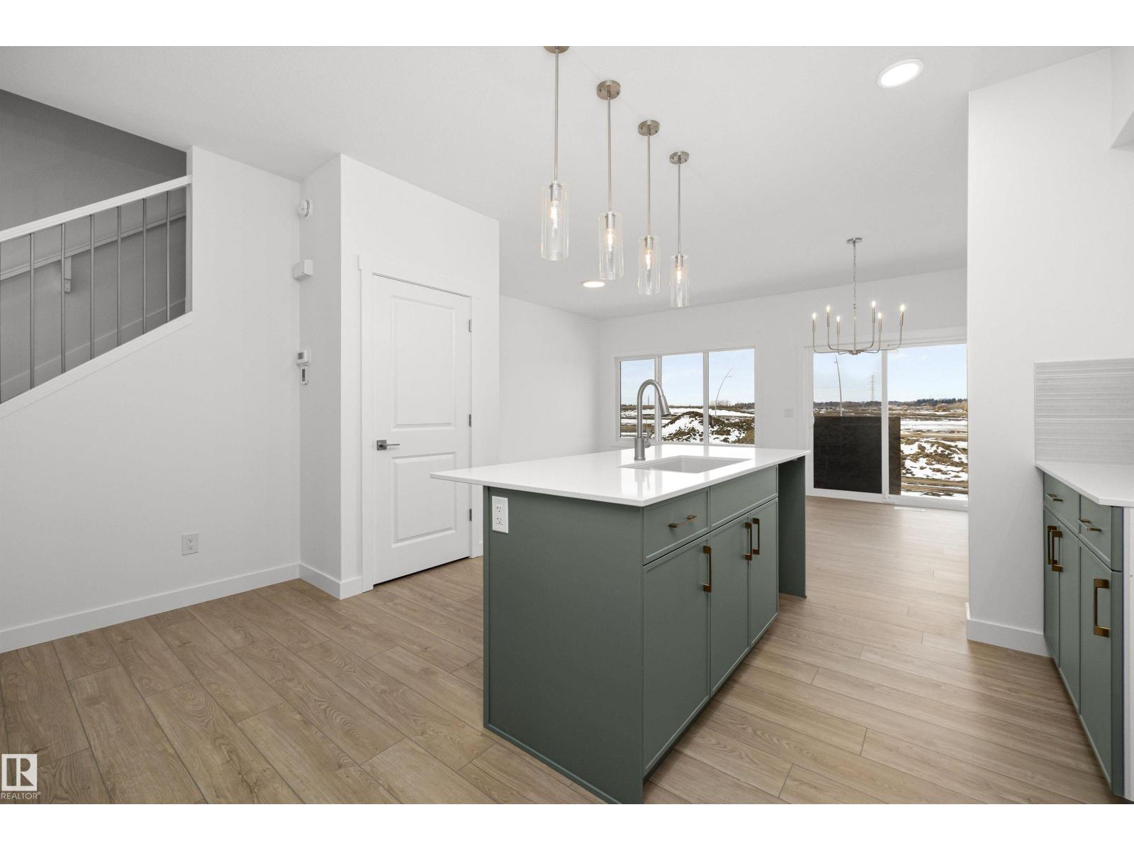 632 176 Av NE, Edmonton, Alberta  T5Y 4K3 - Photo 13 - E4476755