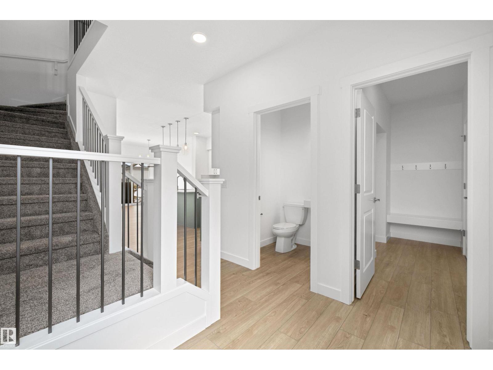 632 176 Av NE, Edmonton, Alberta  T5Y 4K3 - Photo 4 - E4476755