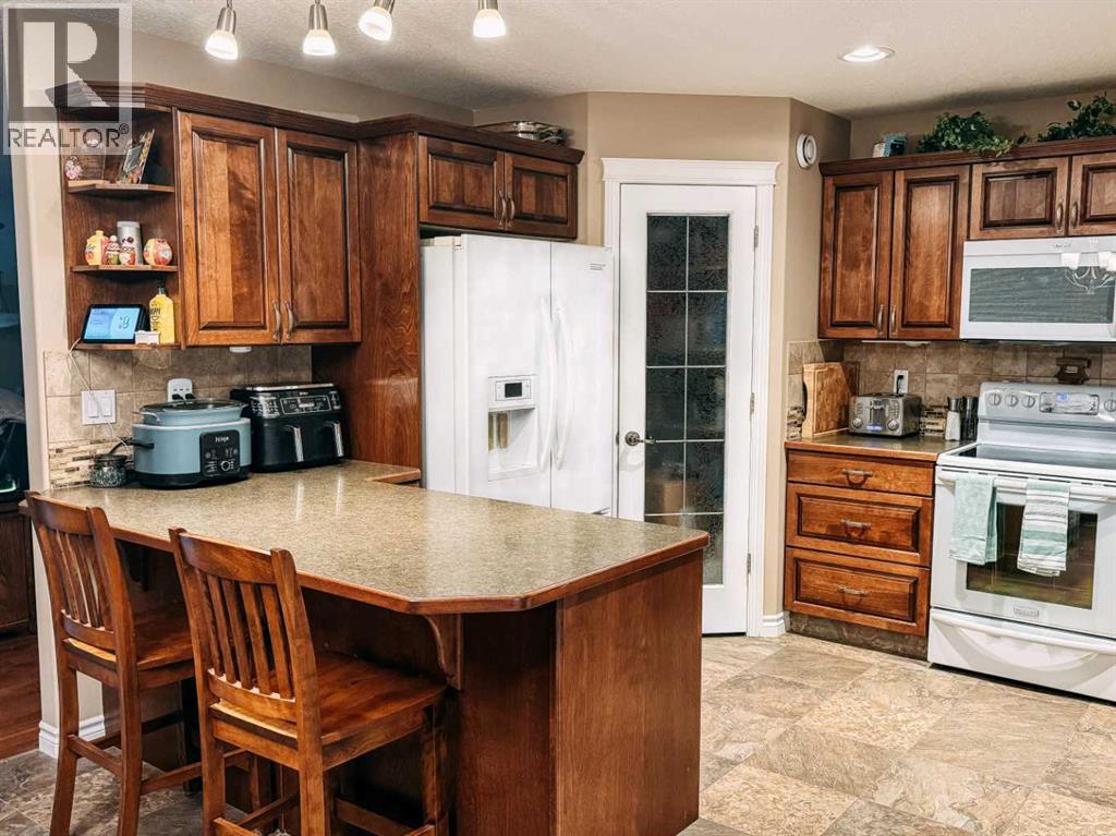 845 12 Street Se, Slave Lake, Alberta  T0G 2A3 - Photo 11 - A2296028