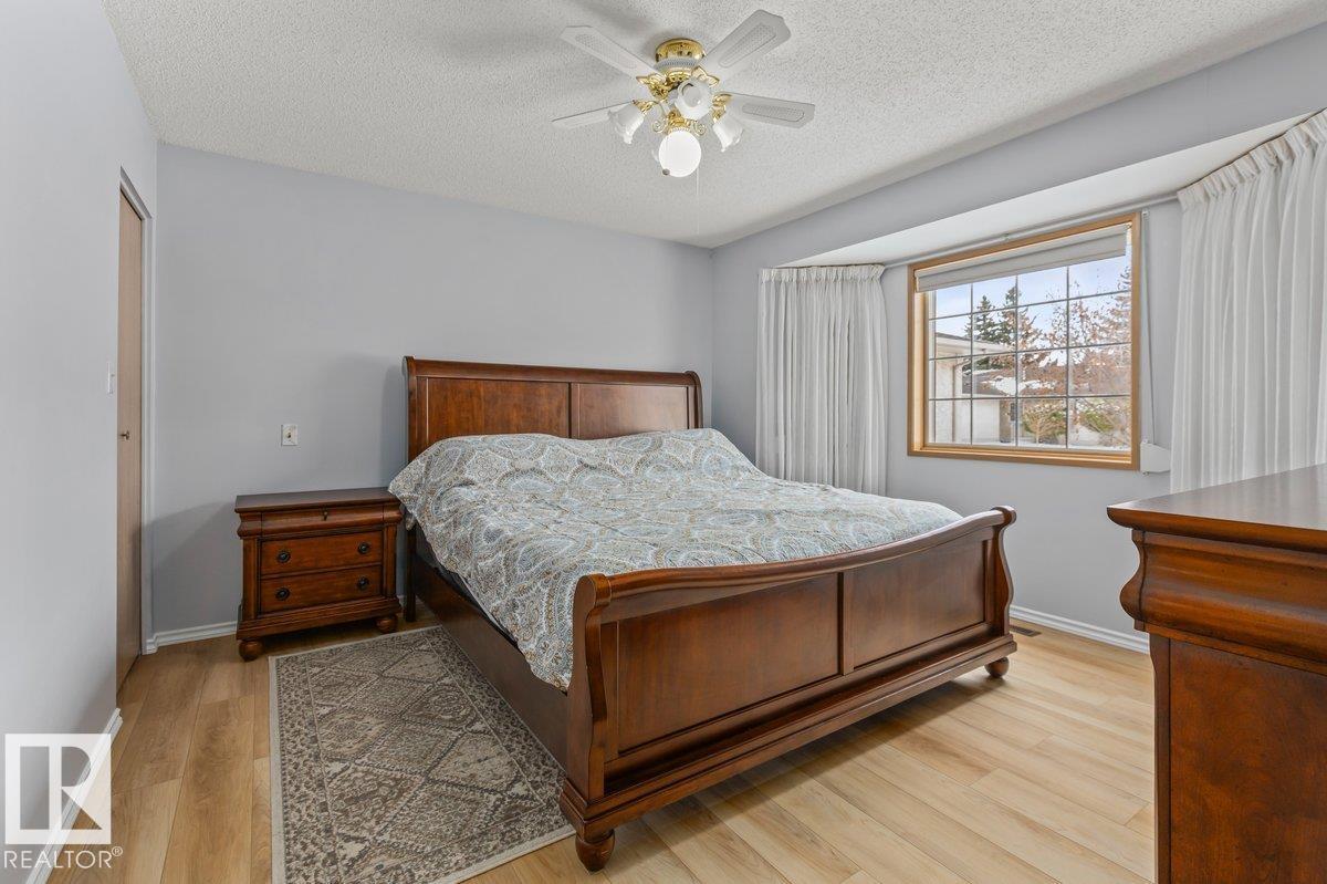 219 Knottwood Rd N Nw, Edmonton, Alberta  T6K 4B9 - Photo 19 - E4483396