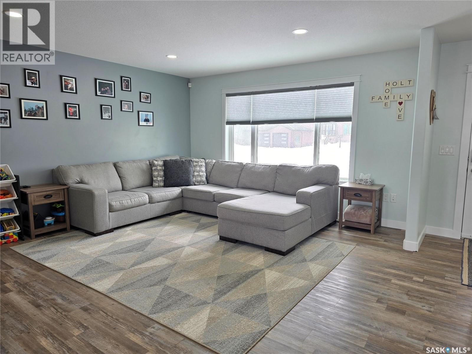 12 Scott Bay, Muenster, Saskatchewan  S0K 2Y0 - Photo 3 - SK034098