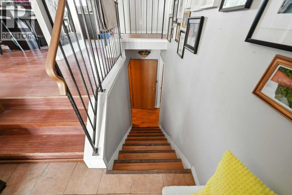 228 Castleridge Drive NE, Calgary, Alberta  T3J 1X3 - Photo 4 - A2290793