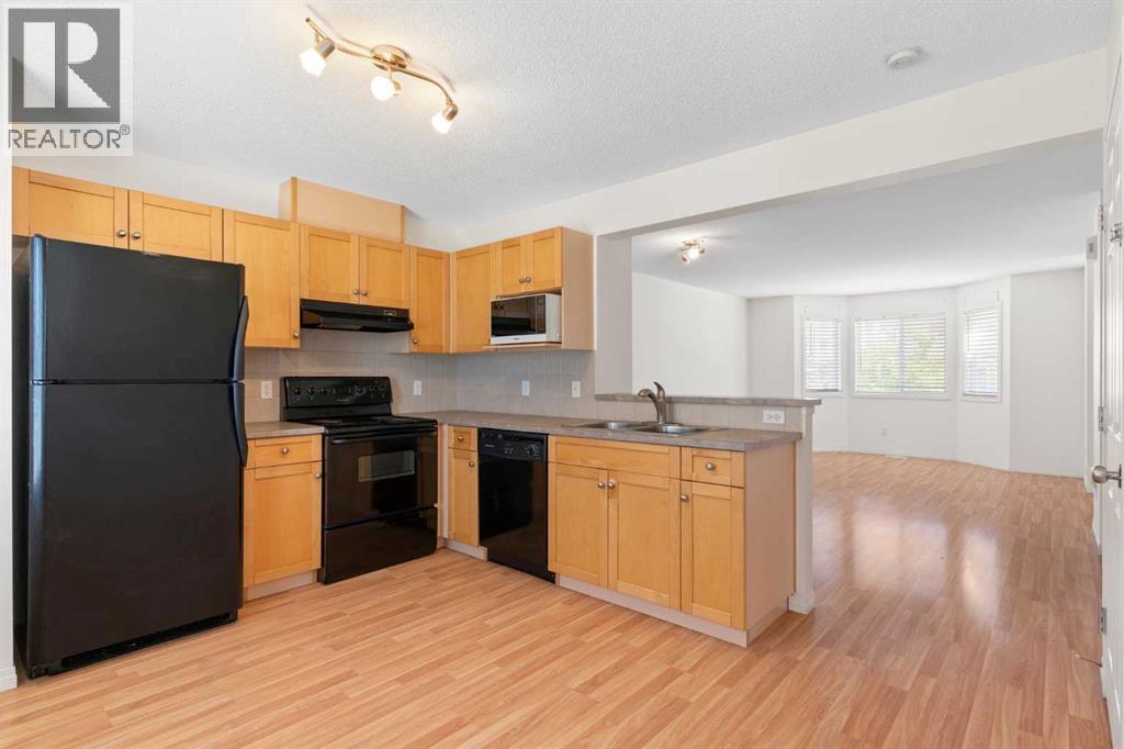 119 Royal Birch Villas Nw, Calgary, Alberta  T3G 5V2 - Photo 7 - A2304140