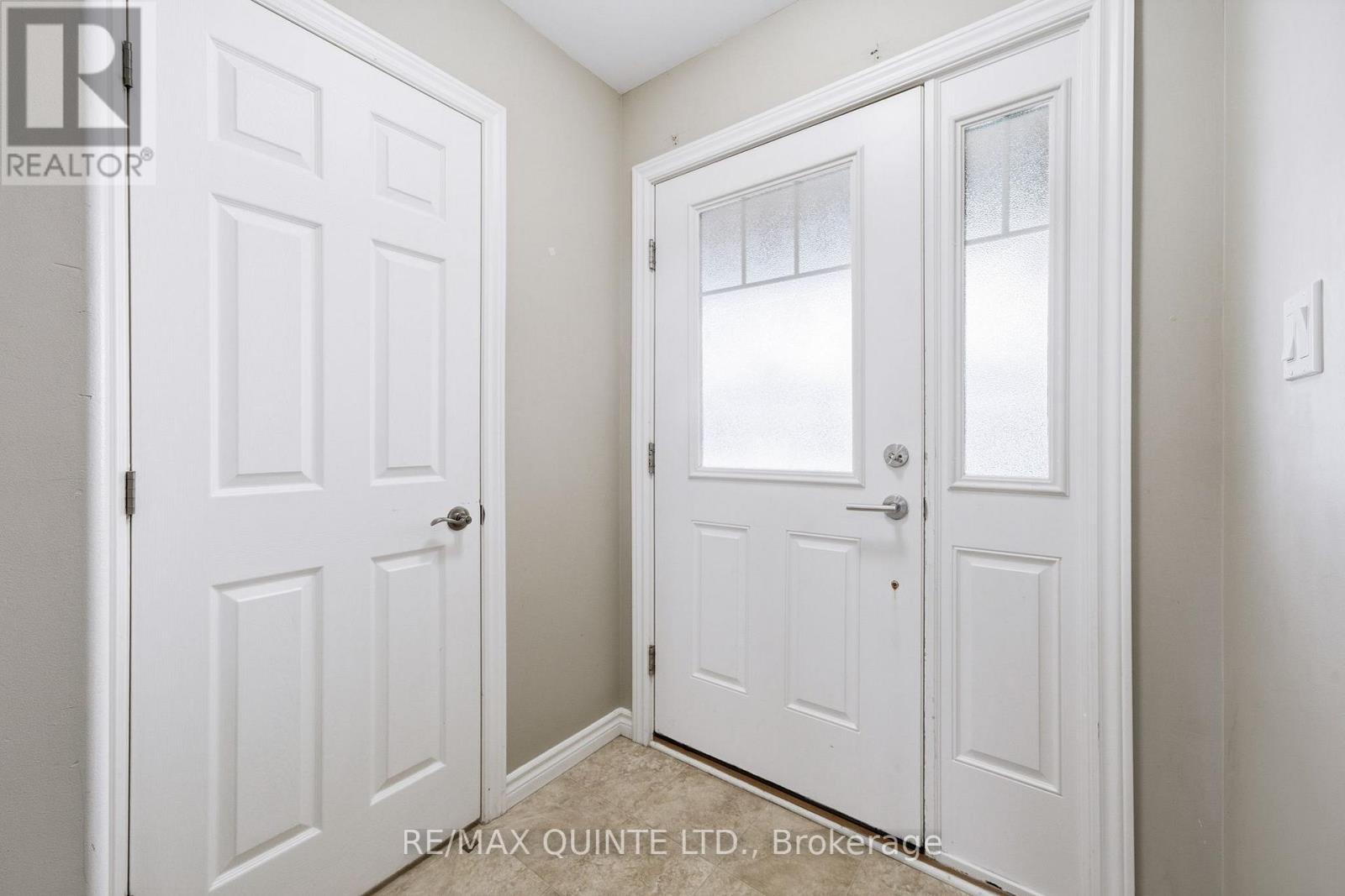 77 Mountain Ash Drive, Belleville, Ontario  K8N 0E3 - Photo 3 - X12906846