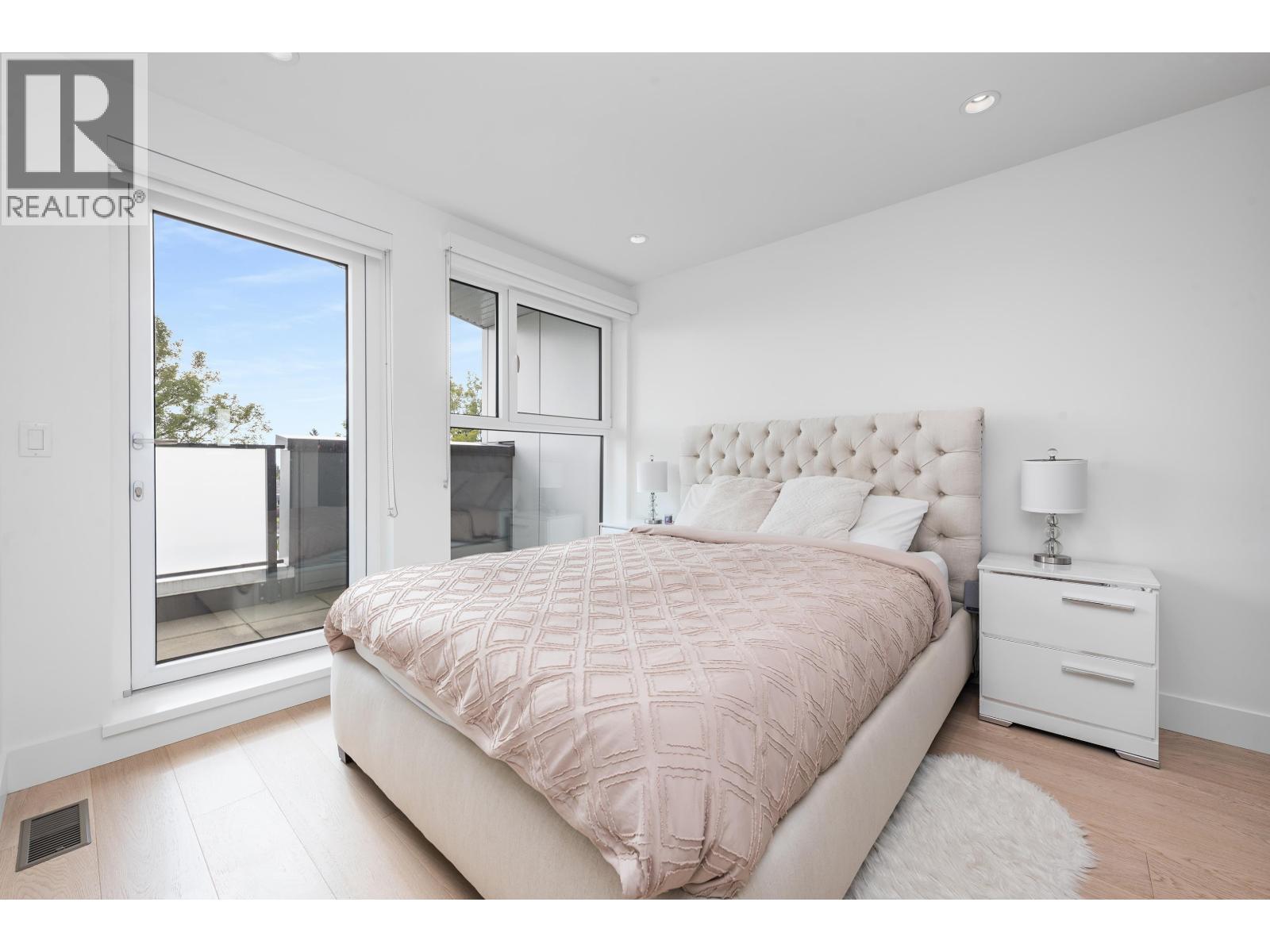 138 W Woodstock Avenue, Vancouver, British Columbia  V5Y 0N1 - Photo 17 - R3116535