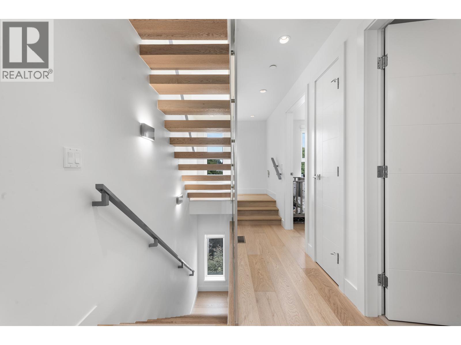 138 W Woodstock Avenue, Vancouver, British Columbia  V5Y 0N1 - Photo 27 - R3116535