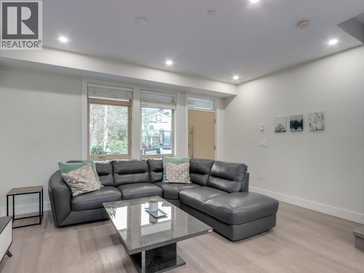 3 115 W Queens Road, North Vancouver, British Columbia  V7N 2K4 - Photo 6 - R3116536