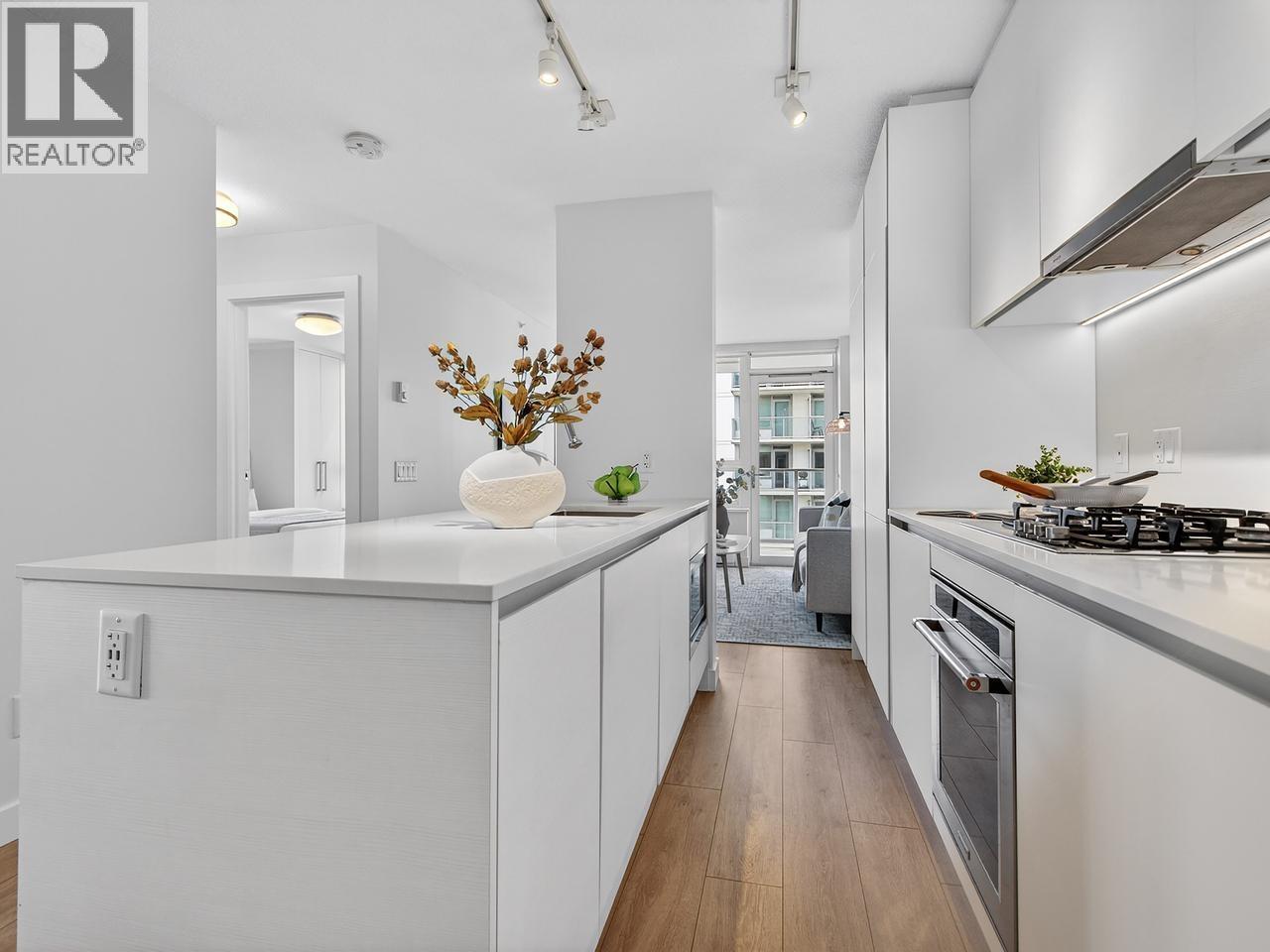 905 988 Quayside Drive, New Westminster, British Columbia  V3M 0L5 - Photo 5 - R3116541