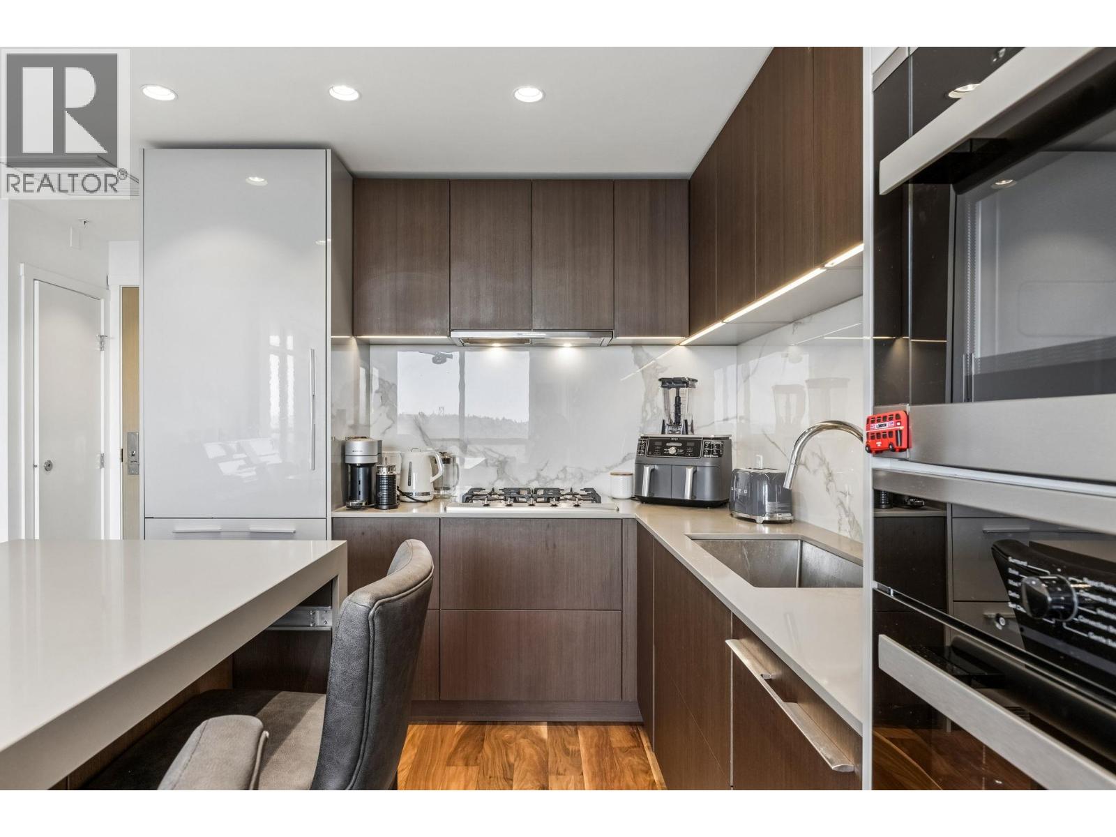 1504 1632 Lions Gate Lane, North Vancouver, British Columbia  V7P 0E2 - Photo 10 - R3116543