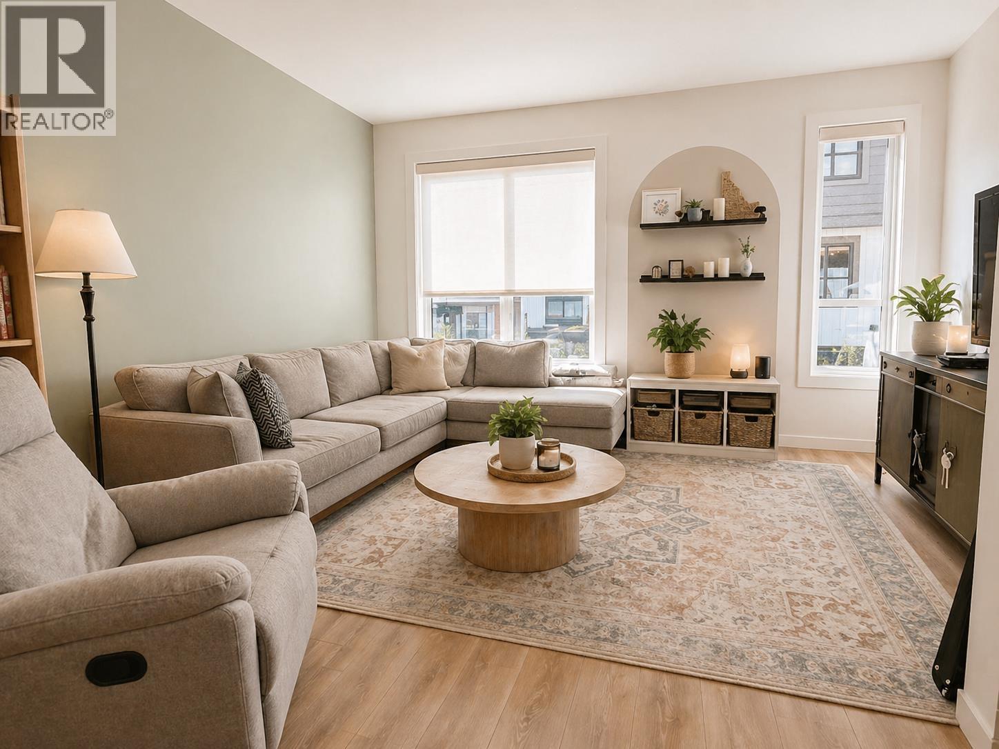 60 39769 Government Road, Squamish, British Columbia  V8B 0Z1 - Photo 2 - R3116554