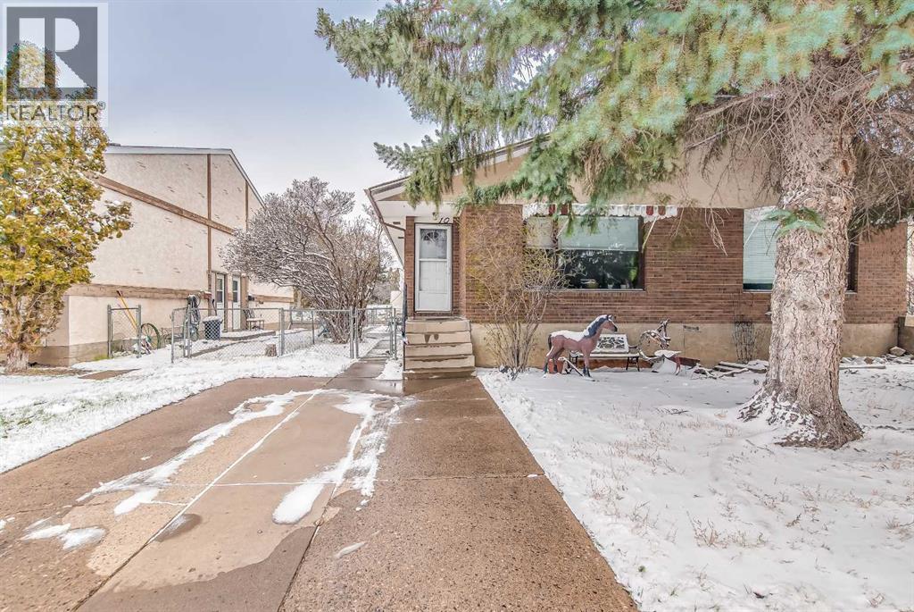 10 Craig Road Se, Medicine Hat, Alberta  T1B 1H3 - Photo 3 - A2304809