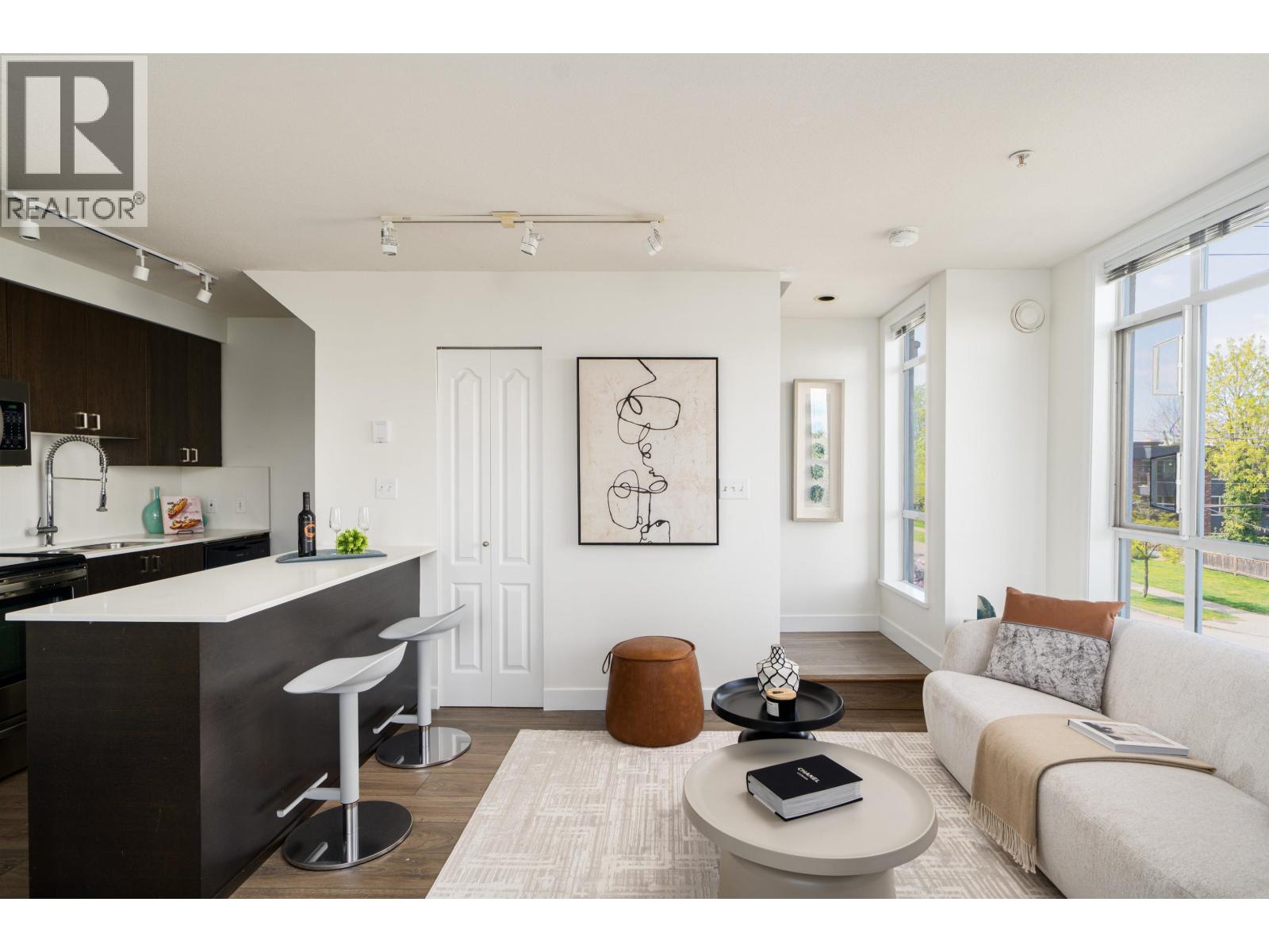 206 2190 W 5th Avenue, Vancouver, British Columbia  V6K 1S2 - Photo 2 - R3116418