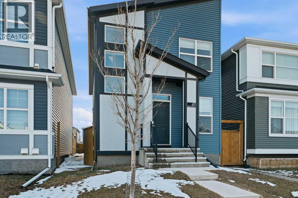 49 Lucas Grove NW, Calgary, Alberta  T3P 1R4 - Photo 2 - A2303685