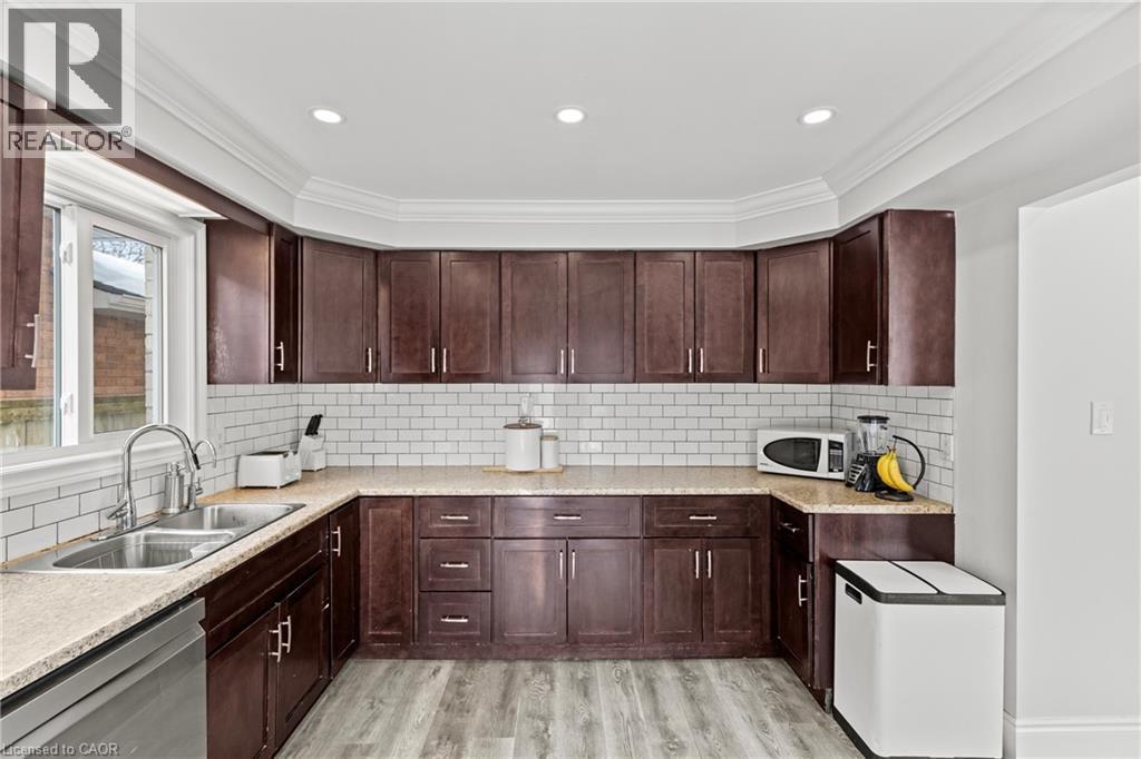 27 Barbara Court, Hamilton, Ontario  L8W 2M1 - Photo 13 - 40804846