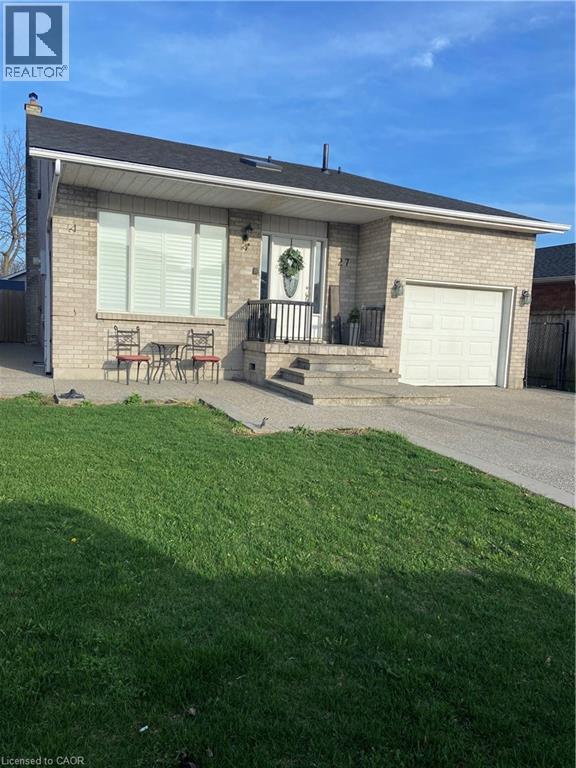 27 BARBARA Court, Hamilton, Ontario