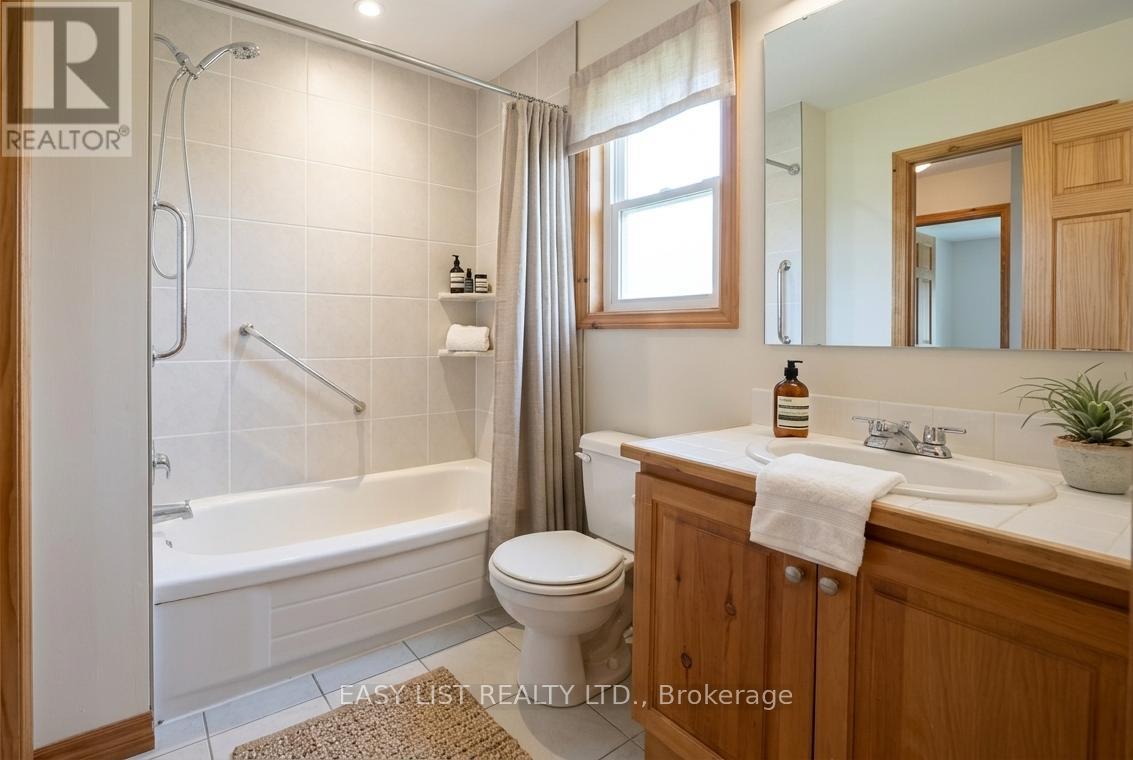 A - 274 Douglas Road, Richmond Hill, Ontario  L4E 3H7 - Photo 16 - N12614030