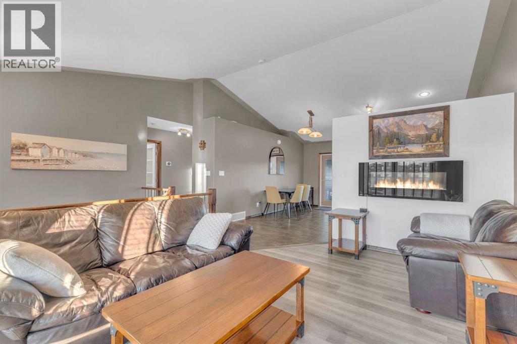 72 Rozier Close, Sylvan Lake, Alberta  T4S 0B7 - Photo 10 - A2271495