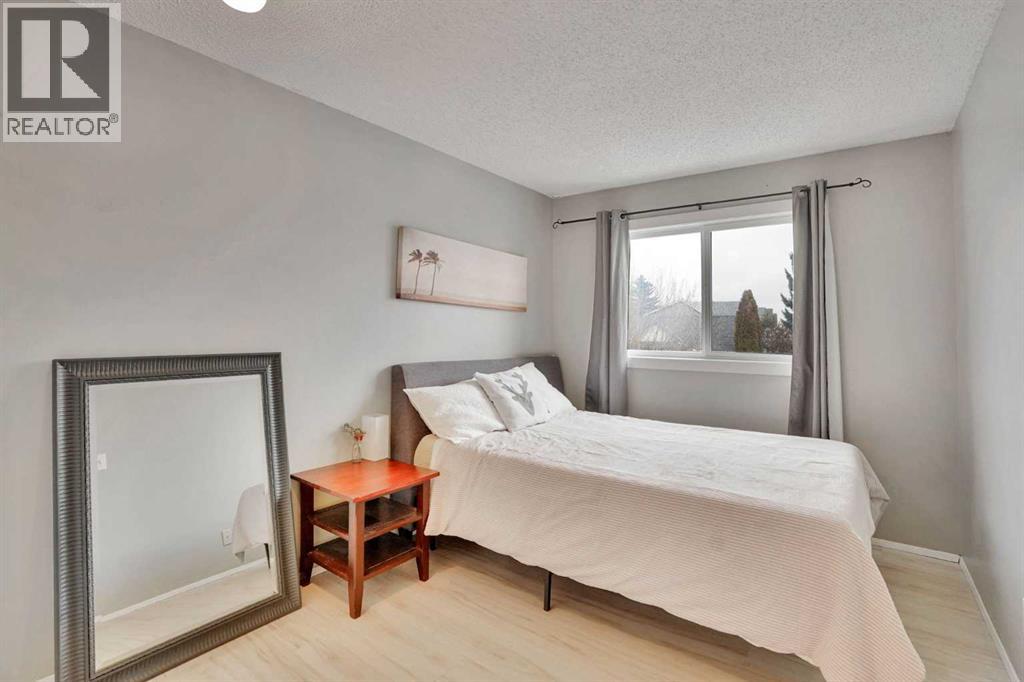 12 Queen Anne Close Se, Calgary, Alberta  T2J 6N6 - Photo 30 - A2302702