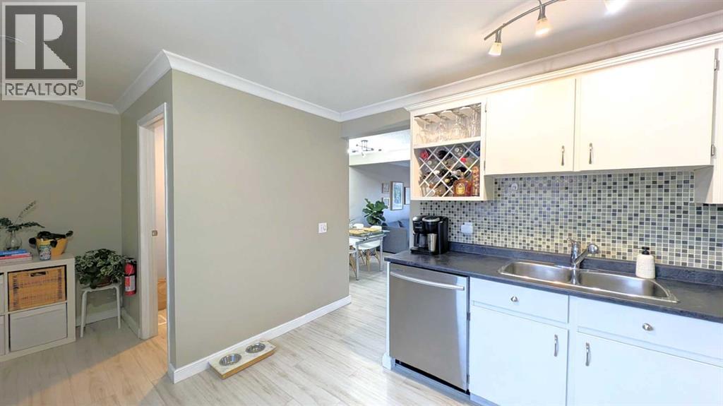 12 Queen Anne Close Se, Calgary, Alberta  T2J 6N6 - Photo 19 - A2302702