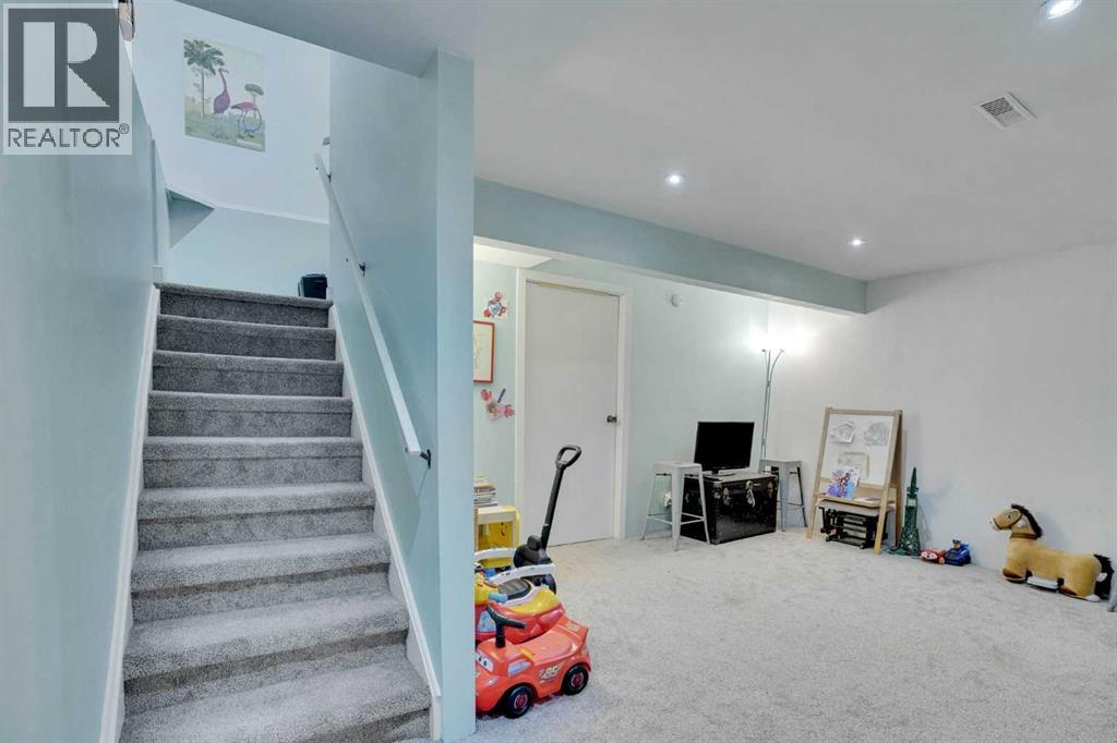 12 Queen Anne Close Se, Calgary, Alberta  T2J 6N6 - Photo 34 - A2302702