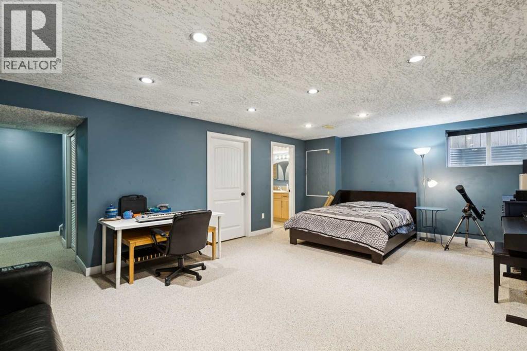 30 Bridlecrest Road Sw, Calgary, Alberta  T2Y 5J2 - Photo 29 - A2303074
