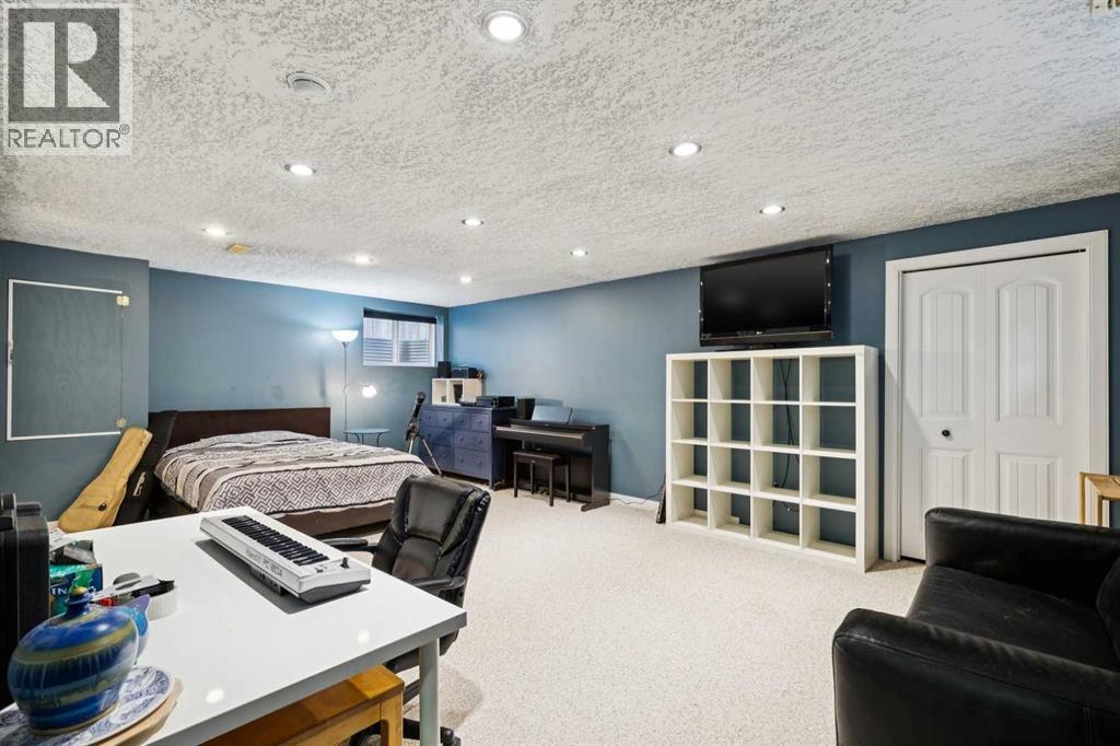 30 Bridlecrest Road Sw, Calgary, Alberta  T2Y 5J2 - Photo 28 - A2303074