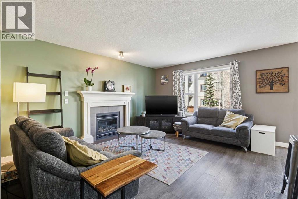 30 Bridlecrest Road Sw, Calgary, Alberta  T2Y 5J2 - Photo 4 - A2303074