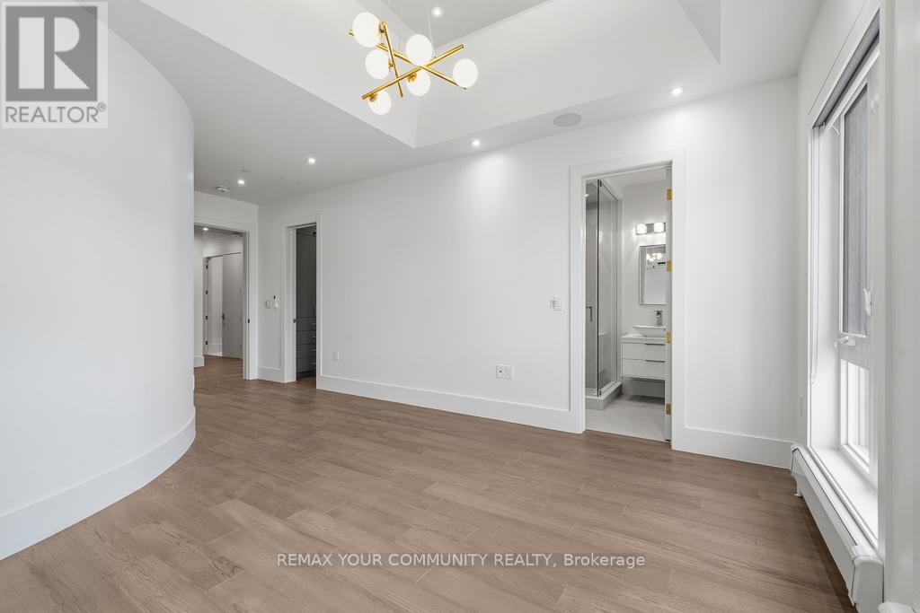 Grand Crown Suite - 217 Churchill Avenue, Toronto, Ontario  M2R 1E2 - Photo 16 - C13044036