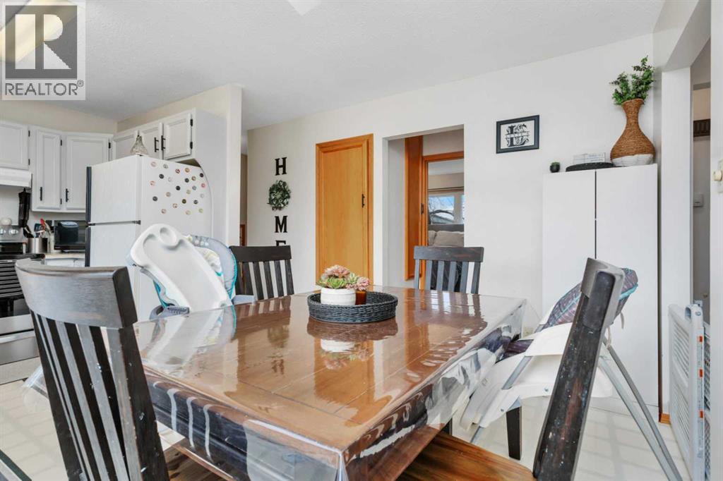 5751 55 Street, Rocky Mountain House, Alberta  T4T 1J7 - Photo 9 - A2305757