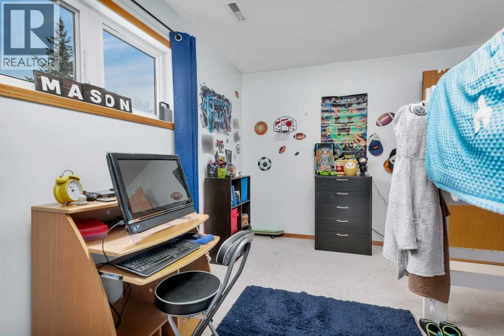 5751 55 Street, Rocky Mountain House, Alberta  T4T 1J7 - Photo 36 - A2305757