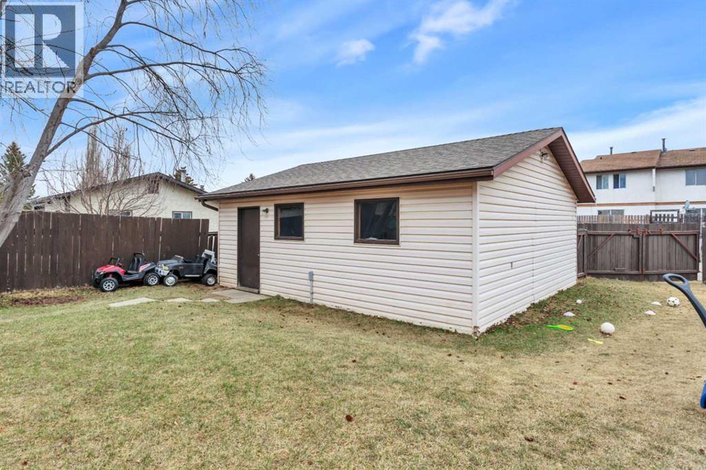 5751 55 Street, Rocky Mountain House, Alberta  T4T 1J7 - Photo 41 - A2305757