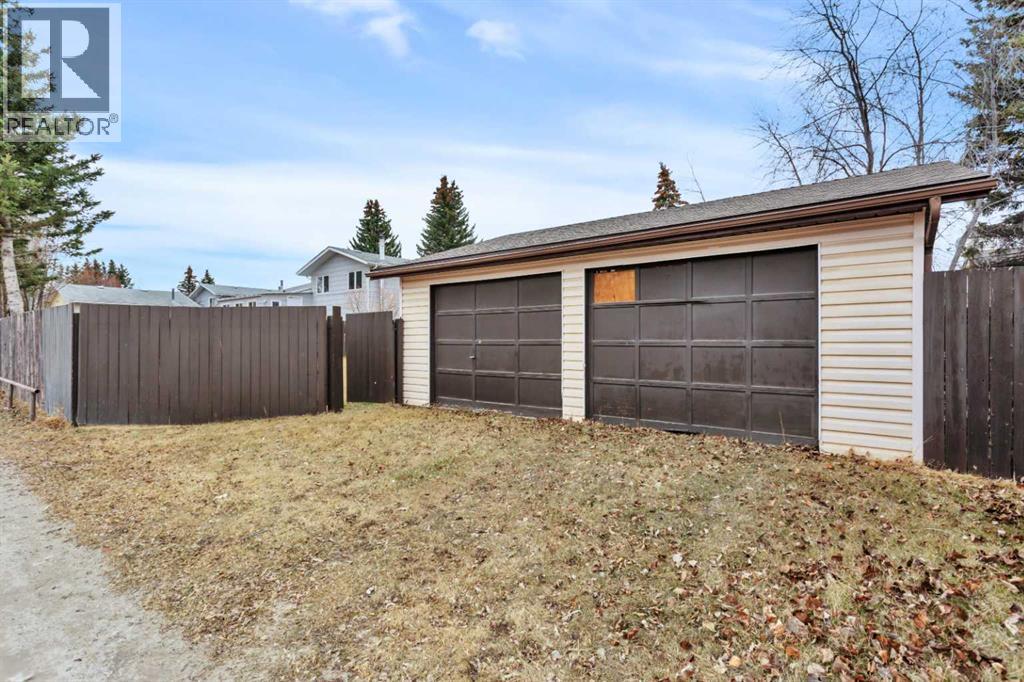 5751 55 Street, Rocky Mountain House, Alberta  T4T 1J7 - Photo 43 - A2305757