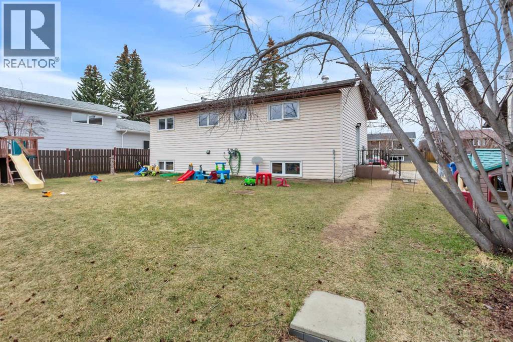 5751 55 Street, Rocky Mountain House, Alberta  T4T 1J7 - Photo 37 - A2305757