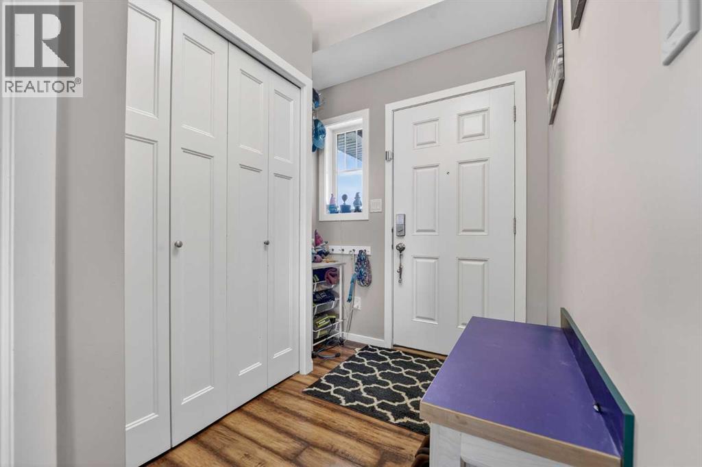 120 Mt Sundance Crescent W, Lethbridge, Alberta  T1J 0L4 - Photo 3 - A2305550