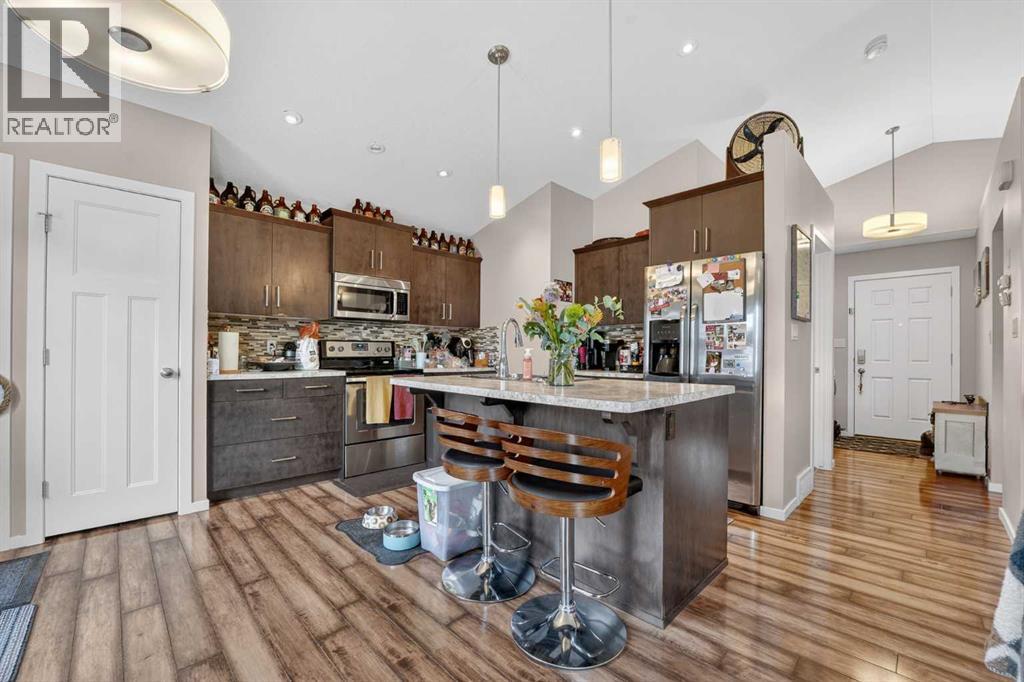 120 Mt Sundance Crescent W, Lethbridge, Alberta  T1J 0L4 - Photo 4 - A2305550