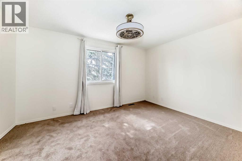 25 Erin Ridge Road Se, Calgary, Alberta  T2B 2W2 - Photo 18 - A2300688